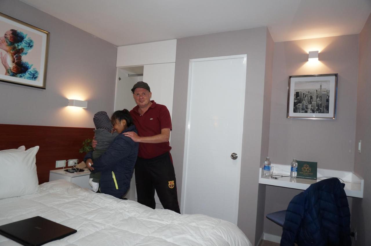Hotel Don Bartolo Espinar エクステリア 写真