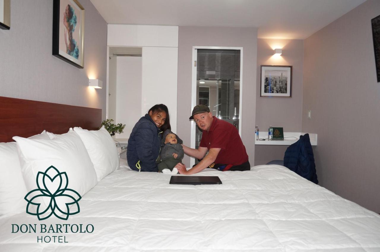 Hotel Don Bartolo Espinar エクステリア 写真