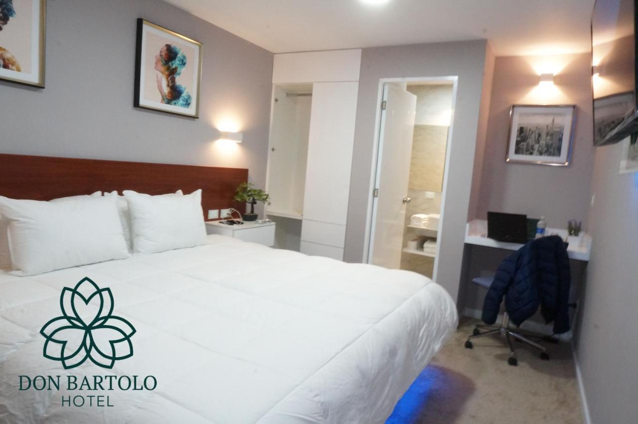 Hotel Don Bartolo Espinar エクステリア 写真