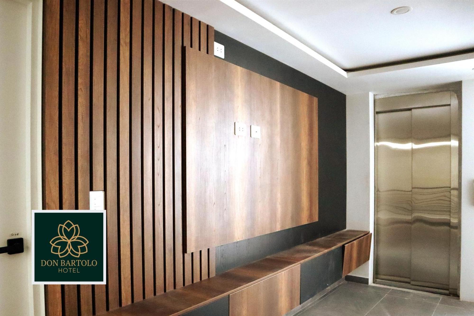 Hotel Don Bartolo Espinar エクステリア 写真