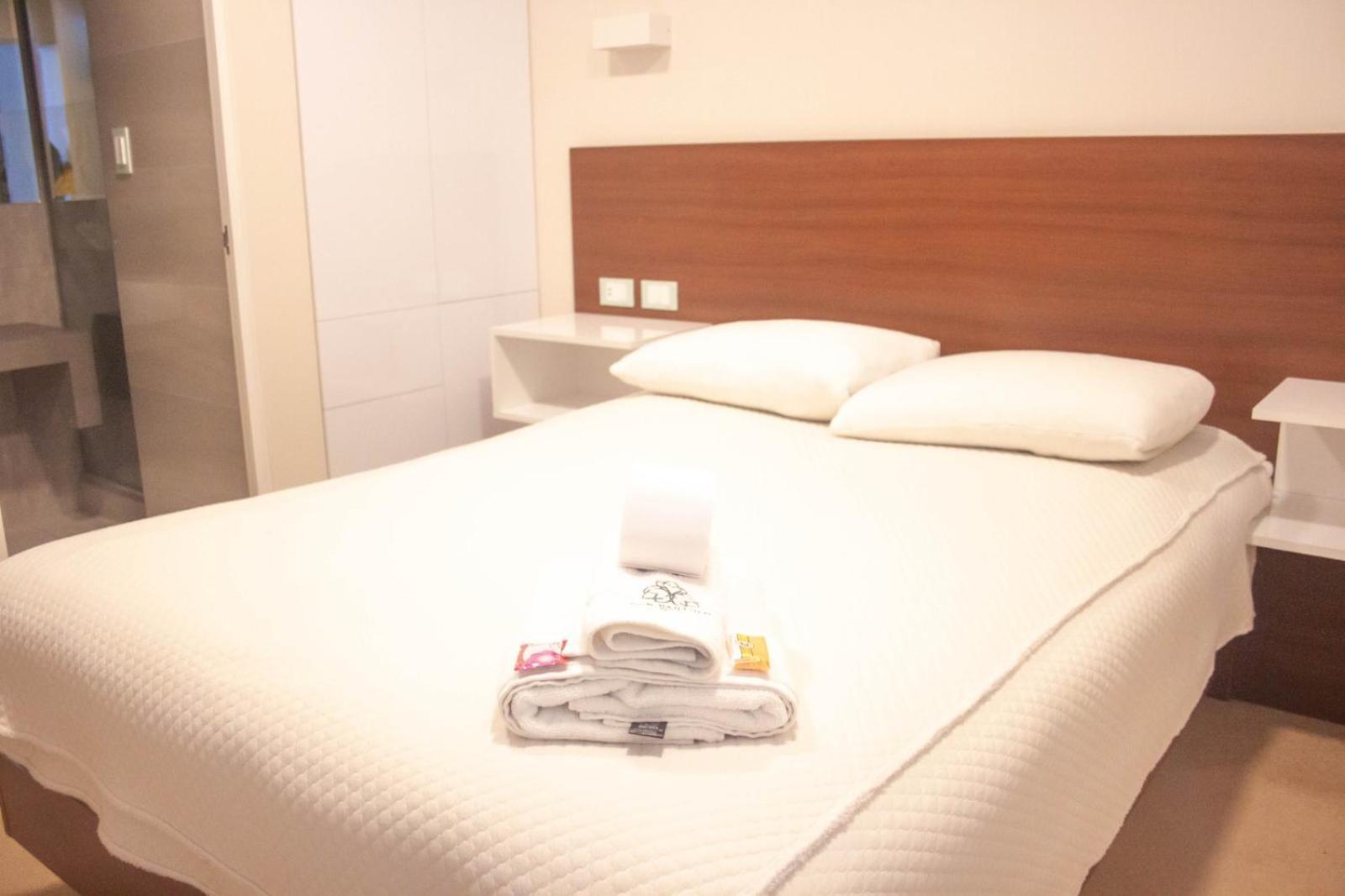 Hotel Don Bartolo Espinar エクステリア 写真