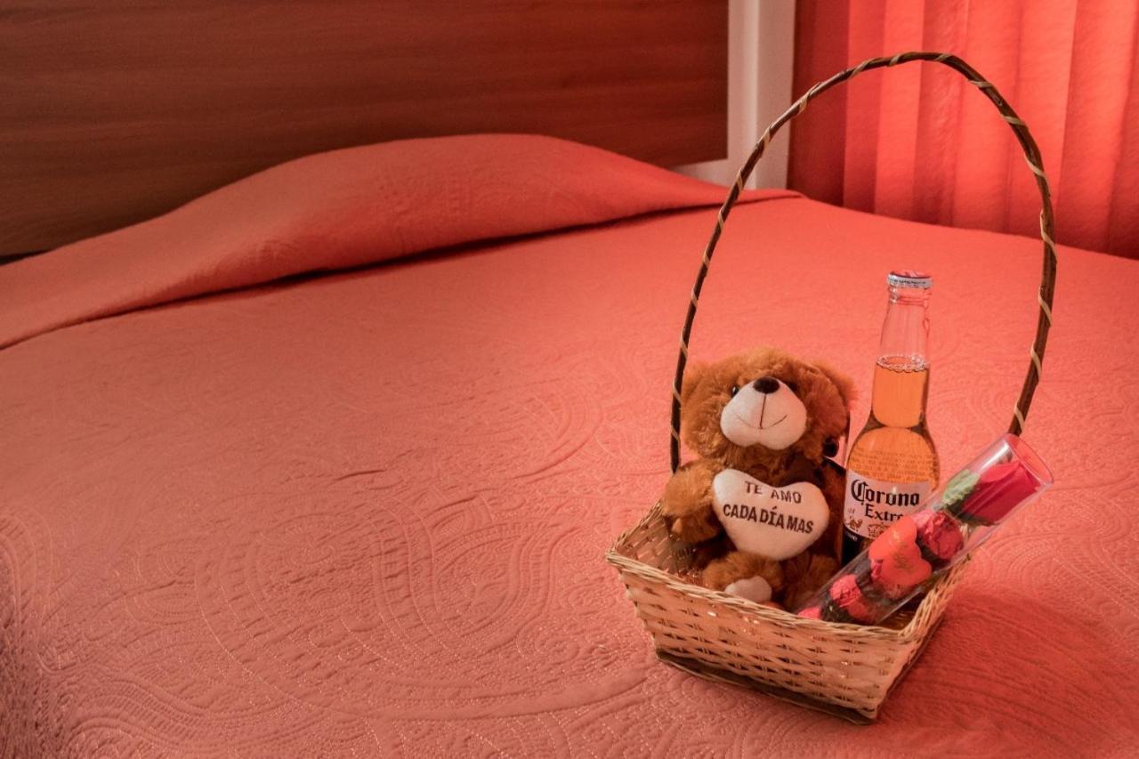 Hotel Don Bartolo Espinar エクステリア 写真